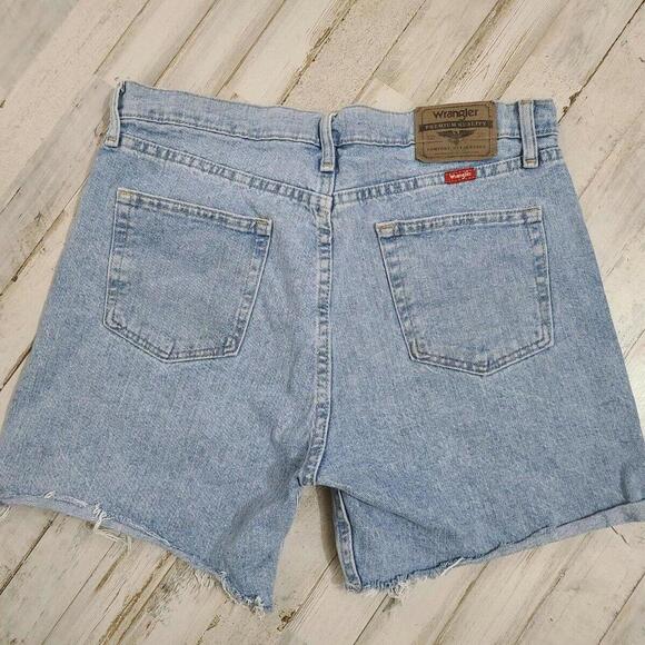 Vintage Wrangler Cut Off Shorts Jean Denim 32 Waist High Waisted Relaxed - Picture 3 of 6